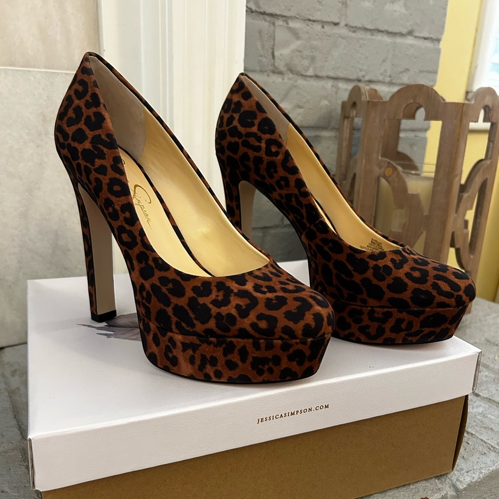 Jessica Simpson leopard print heels